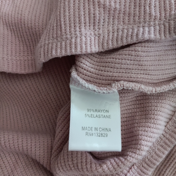 Lovers & Friends Celeste Blush Pink Waffle Knit Cropped Polo Top S - Picture 7 of 7